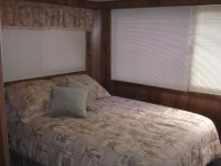 Scott's Houseboat 005.jpg