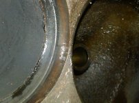 crack_between_valve_pockets.jpg