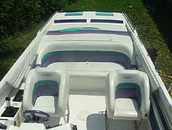 95Wellcraft43ScarabCockpit.jpg