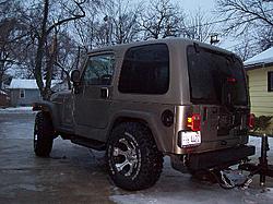 jeep new wheels on ice 003.JPG