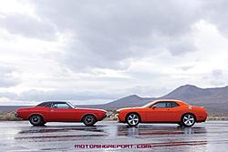 2009_dodge_challenger_srt8_old_and_new_wallpaper.jpg