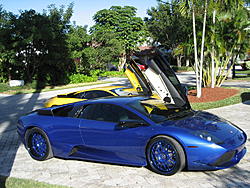 both lambos 020.jpg