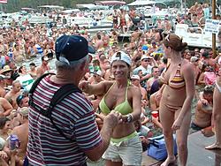 bash2006-crowd1.jpg