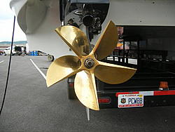 Gold Propeller on Fury 850 HP DW Cat.jpg
