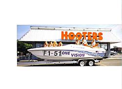 Hooters.jpg