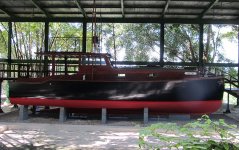 800px-Pilar_(Ernest_Hemingway's_boat)_Cuba.jpg