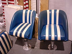 Blue Pestal Seat.JPG
