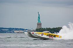 Lucas Oil Popeyes Boat Statue of Liberty 2010.jpg